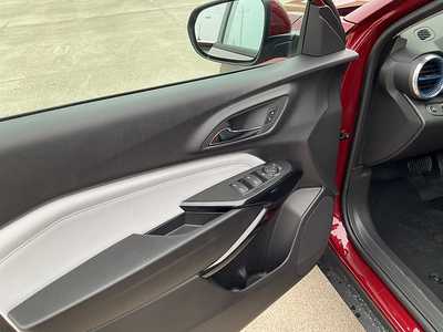 2025 Chevrolet Trax, $24985. Photo 11