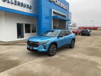 2025 Chevrolet Trax, $26585. Photo 2
