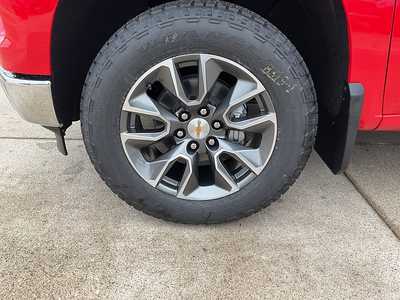 2025 Chevrolet 1500 Crew Cab, $58900. Photo 10