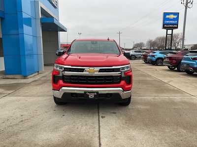 2025 Chevrolet 1500 Crew Cab, $58900. Photo 3