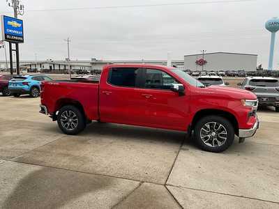2025 Chevrolet 1500 Crew Cab, $58900. Photo 4