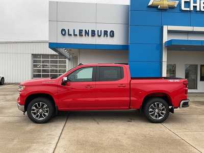2025 Chevrolet 1500 Crew Cab, $58900. Photo 9