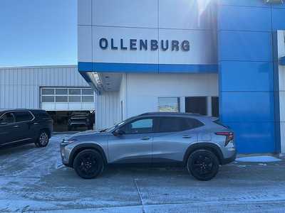 2025 Chevrolet Trax, $26440. Photo 8