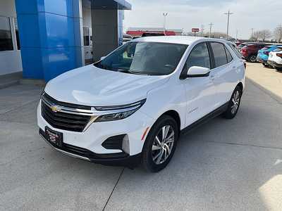 2022 Chevrolet Equinox, $23995. Photo 2