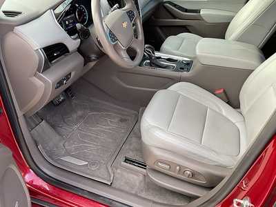 2021 Chevrolet Traverse, $32995. Photo 12