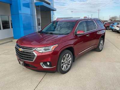 2021 Chevrolet Traverse, $32995. Photo 2