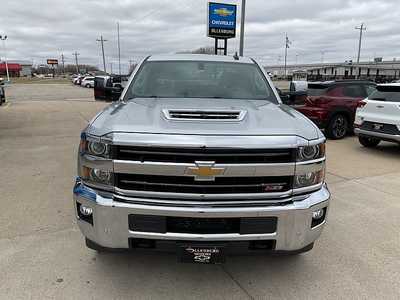 2019 Chevrolet 2500 Crew Cab, $38995. Photo 4