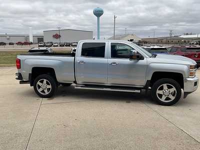 2019 Chevrolet 2500 Crew Cab, $38995. Photo 5