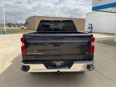 2022 Chevrolet 1500 Crew Cab, $35495. Photo 7