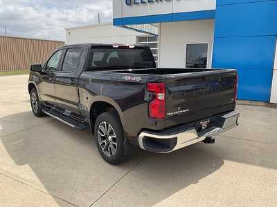 2022 Chevrolet 1500 Crew Cab, $35495. Photo 8