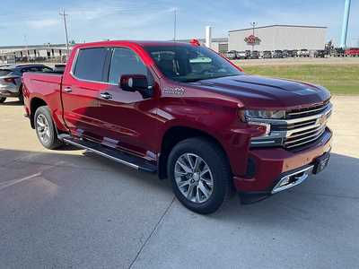 2022 Chevrolet 1500 Crew Cab, $45995. Photo 3