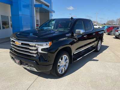 2024 Chevrolet 1500 Crew Cab, $58995. Photo 2