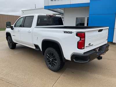2025 Chevrolet 2500 Crew Cab, $73485. Photo 8