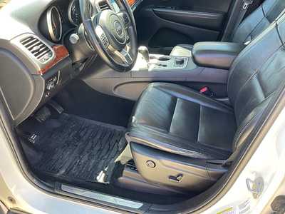 2011 Jeep Grand Cherokee, $4995. Photo 9