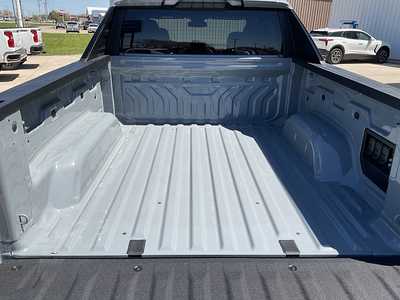 2025 Chevrolet 1500 Crew Cab, $75195. Photo 8