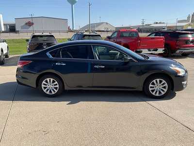 2015 Nissan Altima, $8495. Photo 5