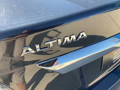 2015 Nissan Altima, $8495. Photo 9