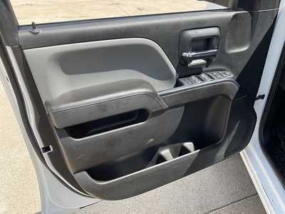 2018 Chevrolet 1500 Ext Cab, $18995. Photo 12
