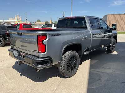 2025 Chevrolet 2500 Crew Cab, $0. Photo 6