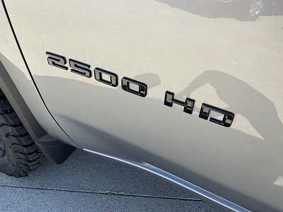2025 Chevrolet 2500 Crew Cab, $0. Photo 9