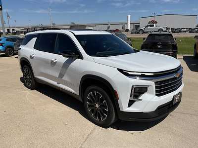 2025 Chevrolet Traverse, $47695. Photo 4