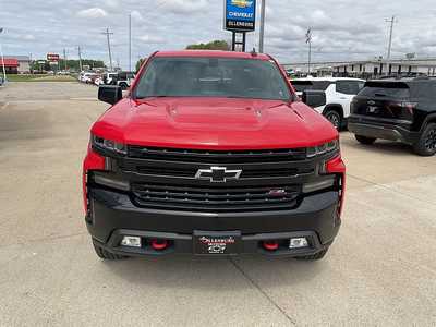 2020 Chevrolet 1500 Crew Cab, $35995. Photo 3