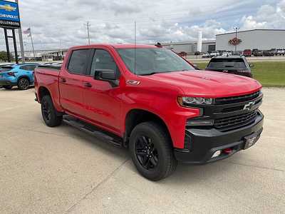 2020 Chevrolet 1500 Crew Cab, $35995. Photo 5
