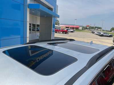 2022 Chevrolet Traverse, $33995. Photo 12