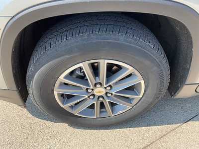 2023 Chevrolet Traverse, $32995. Photo 11