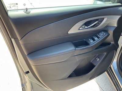 2023 Chevrolet Traverse, $32995. Photo 12