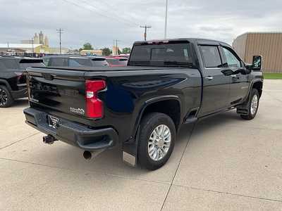 2022 Chevrolet 3500 Crew Cab, $51995. Photo 6