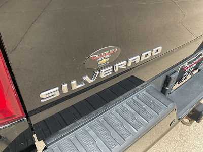 2022 Chevrolet 3500 Crew Cab, $51995. Photo 9