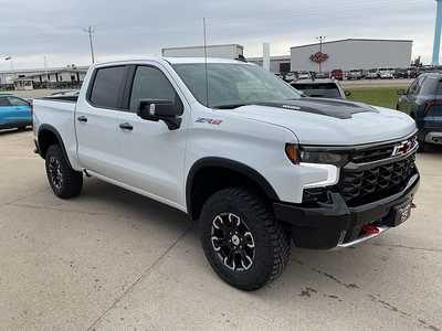 2025 Chevrolet 1500 Crew Cab, $74230. Photo 4