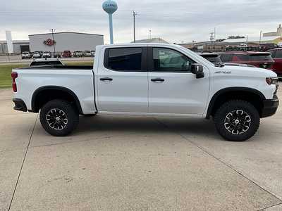 2025 Chevrolet 1500 Crew Cab, $74230. Photo 5