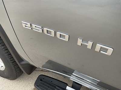 2025 Chevrolet 2500 Reg Cab, $59760. Photo 10