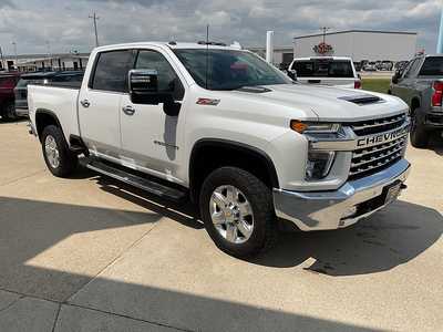 2022 Chevrolet 2500 Crew Cab, $57995. Photo 4
