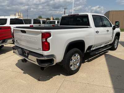 2022 Chevrolet 2500 Crew Cab, $57995. Photo 6
