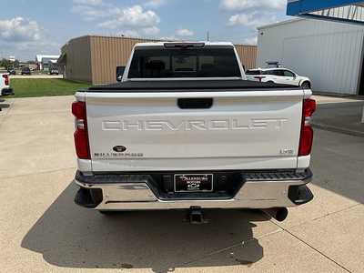 2022 Chevrolet 2500 Crew Cab, $57995. Photo 8