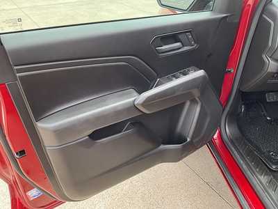 2025 Chevrolet Colorado Crew Cab, $45940. Photo 12