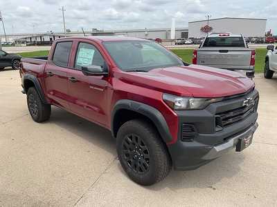 2025 Chevrolet Colorado Crew Cab, $45940. Photo 4