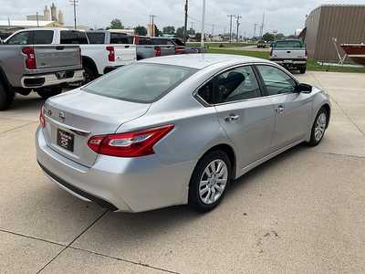 2016 Nissan Altima, $7495. Photo 6