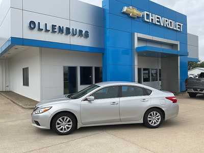 2016 Nissan Altima, $7495. Photo 1