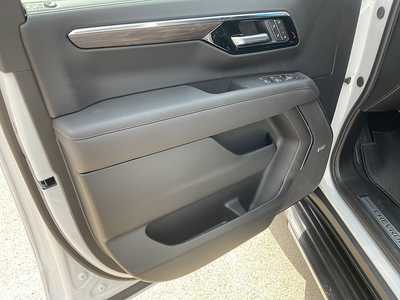 2025 Chevrolet Tahoe, $78835. Photo 12