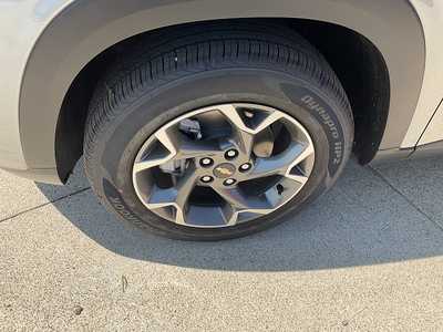 2025 Chevrolet Trax, $26380. Photo 11
