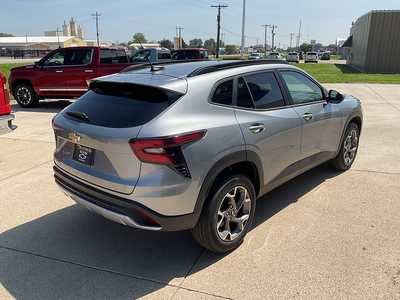 2025 Chevrolet Trax, $26380. Photo 7
