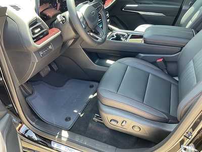 2025 Chevrolet Traverse, $49795. Photo 12