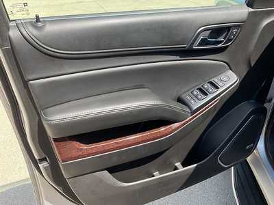 2016 GMC Yukon XL, $0. Photo 12