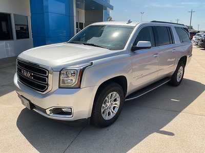 2016 GMC Yukon XL, $0. Photo 2