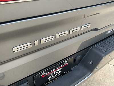 2021 GMC 1500 Crew Cab, $40995. Photo 9