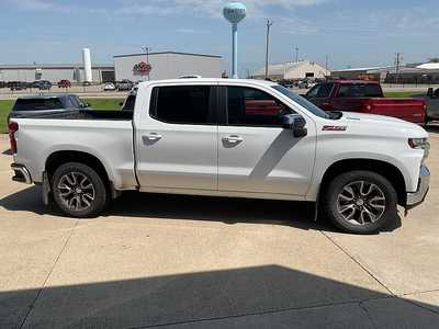 2021 Chevrolet 1500 Crew Cab, $32995. Photo 5